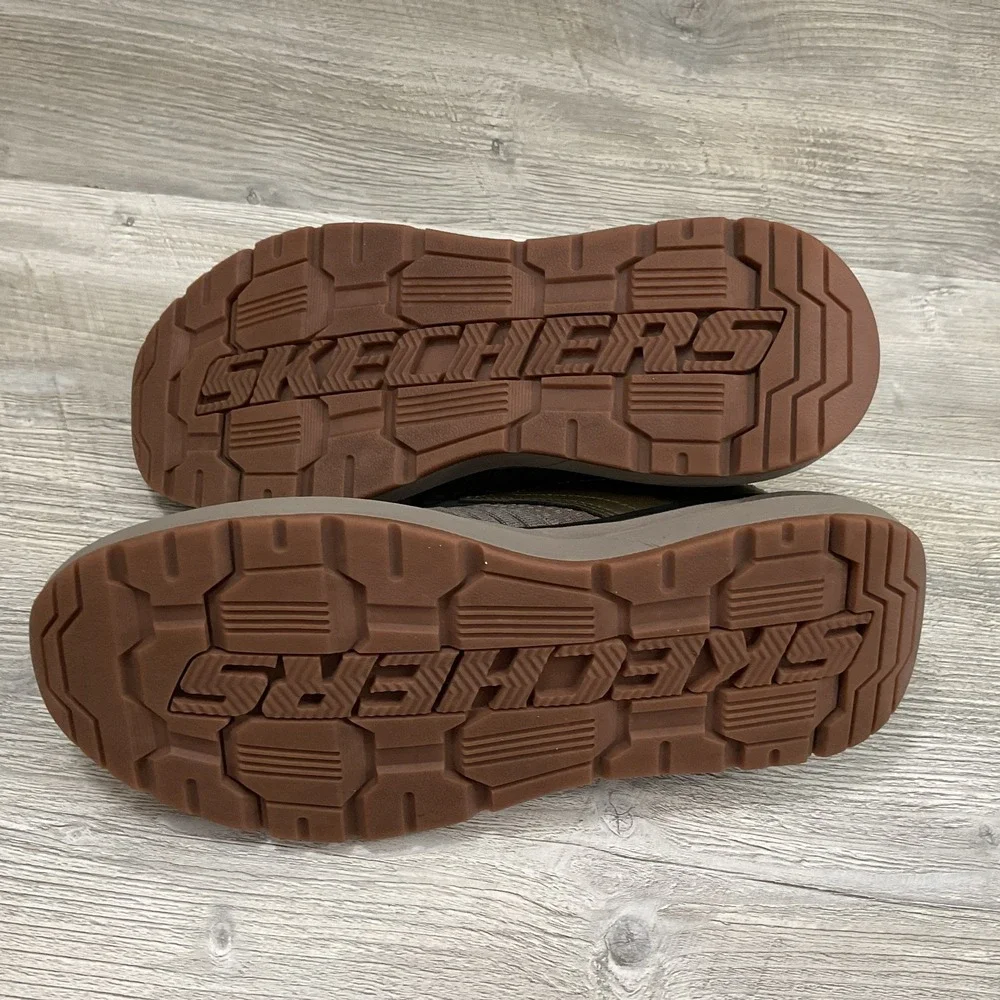 Skechers Neville Calhan Mens 9.5 Olive Black Athletic Running Sneakers 210501